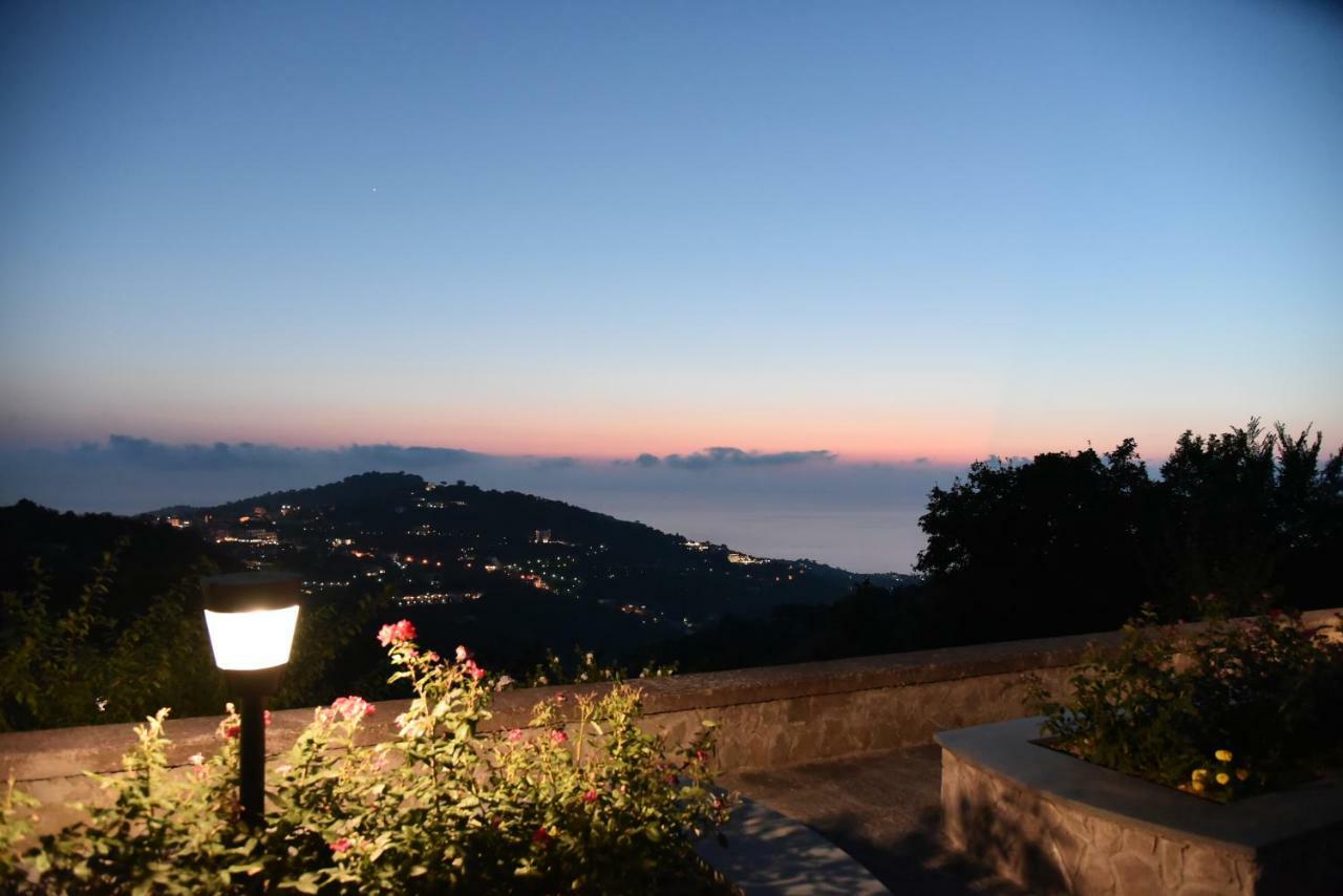 Villa Mambrini Sorrento Eksteriør bilde